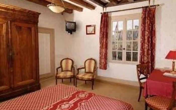 Logis Hotel Le Bussy