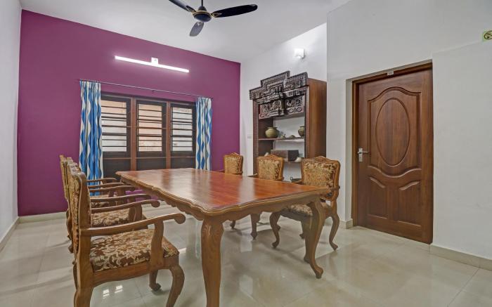 Treebo Backpackers Inn