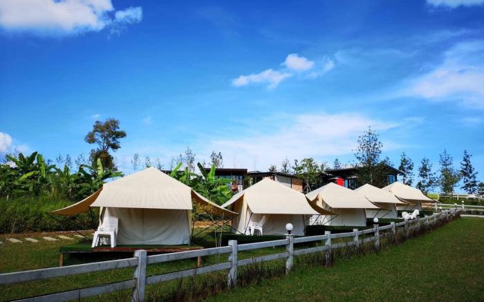 Kondee Cino Cafe and Glamping