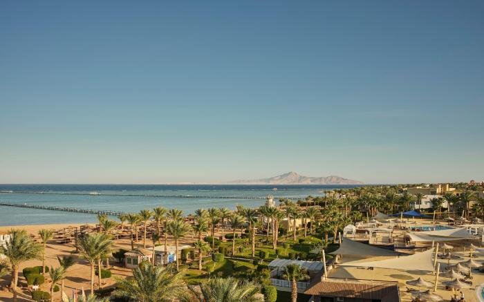 Coral Sea Holiday Resort and Aqua Park