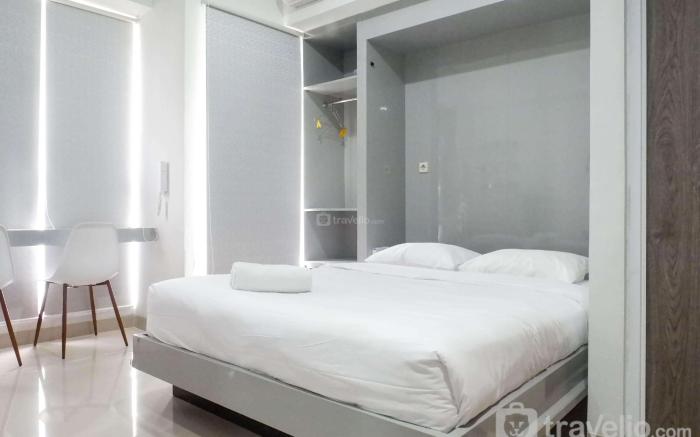 Stylish Studio Taman Melati Surabaya By Travelio