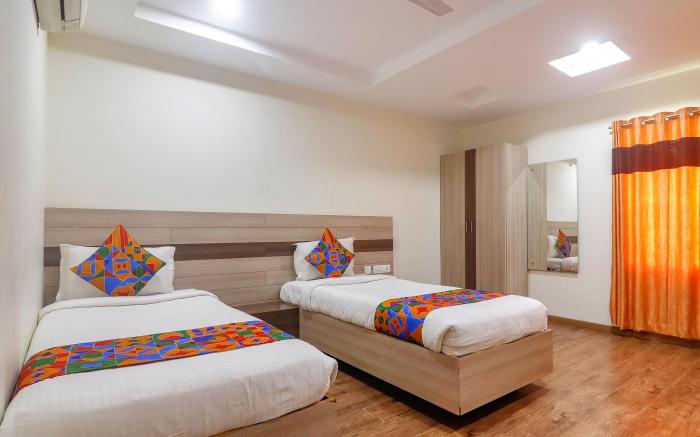 FabHotel Pride Inn Financia - Nr DLF Cyber City, Gachibowli