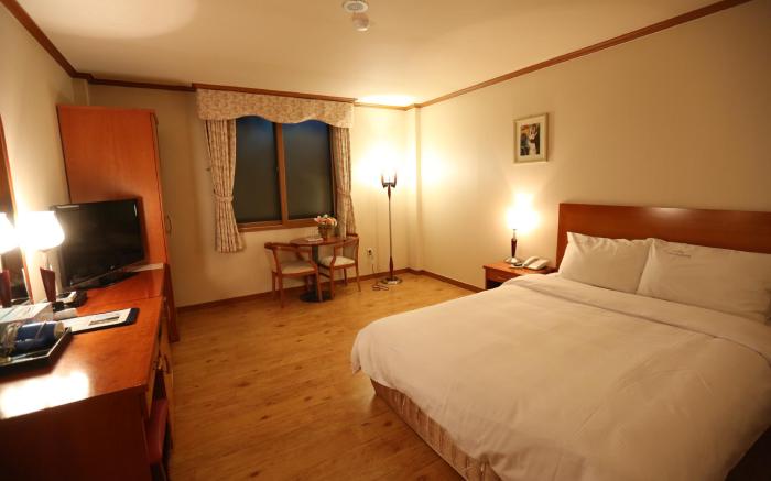 Mungyeong Tourist Hotel