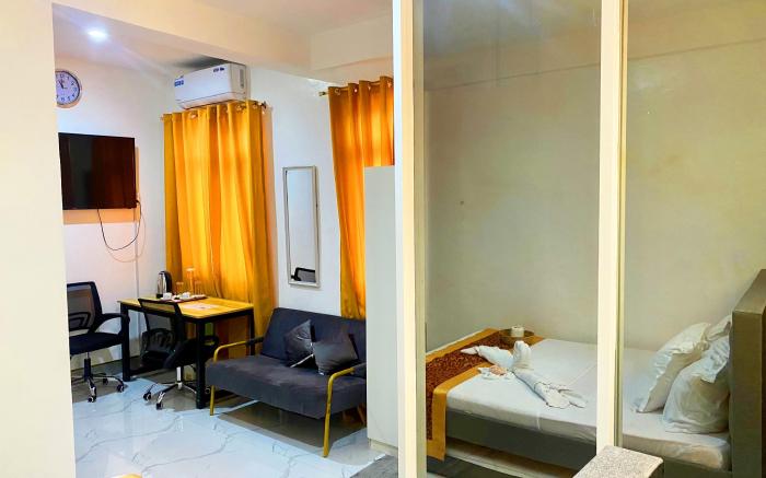 LEGENDS HOTEL