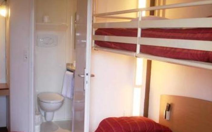 Fasthotel Roissy - Saint-Witz