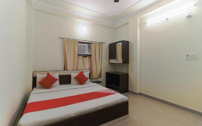 Hotel Station View Mughalsarai by ShriGo Hotels