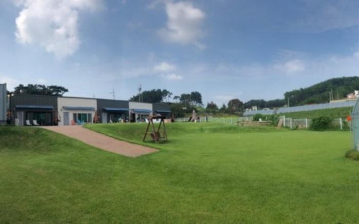 Taean Anmyeondo Laon Pet Pension