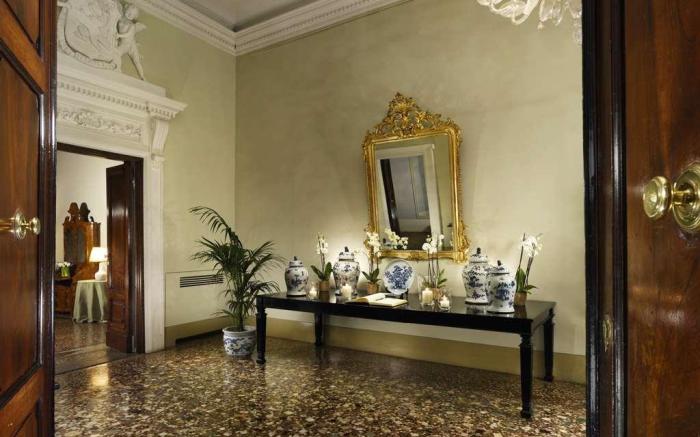 Al Palazzo del Marchese di Camugliano Residenza d'Epoca