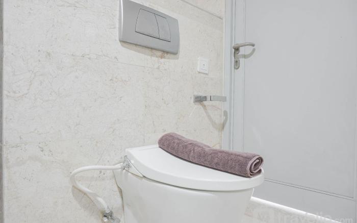 Stunning Comfy 1BR at Ciputra World 2 By Travelio