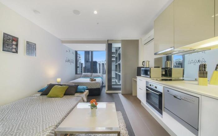 A Stylish & Comfy Studio Next to Southern Cross
