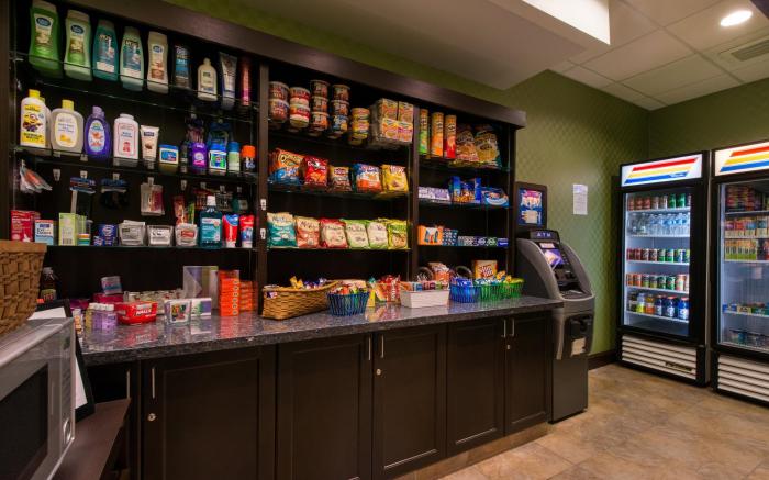 Holiday Inn Express and Suites Dickson City By IHG
