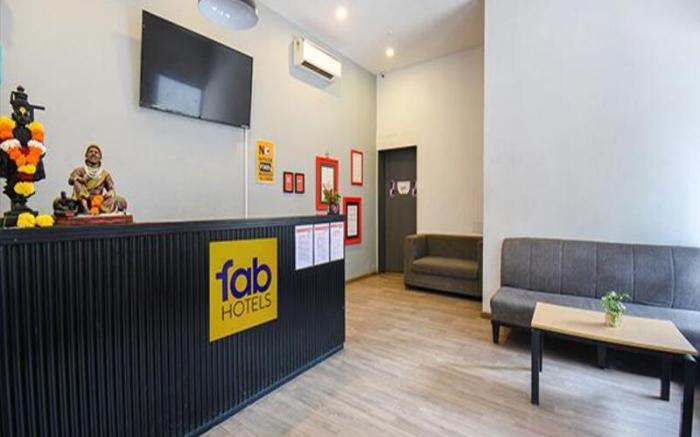 FabHotel Alpha Center - Nr. Mhatoba Mandir