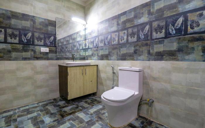 FabHotel Amour I