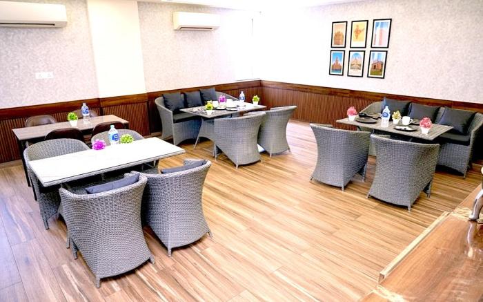 Hotel Royal Saffron By Majesta Stays