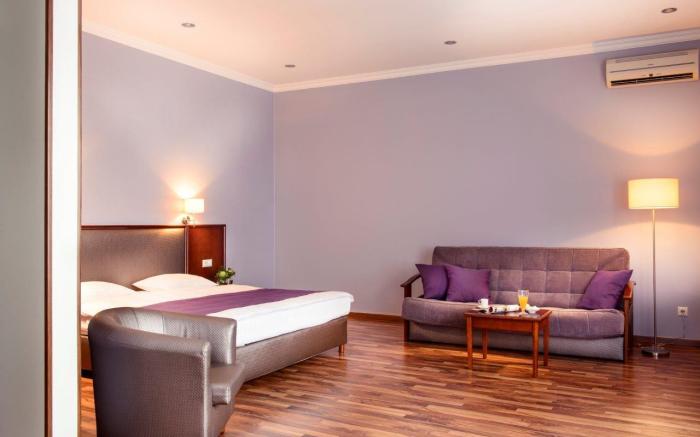 Greguar Hotel