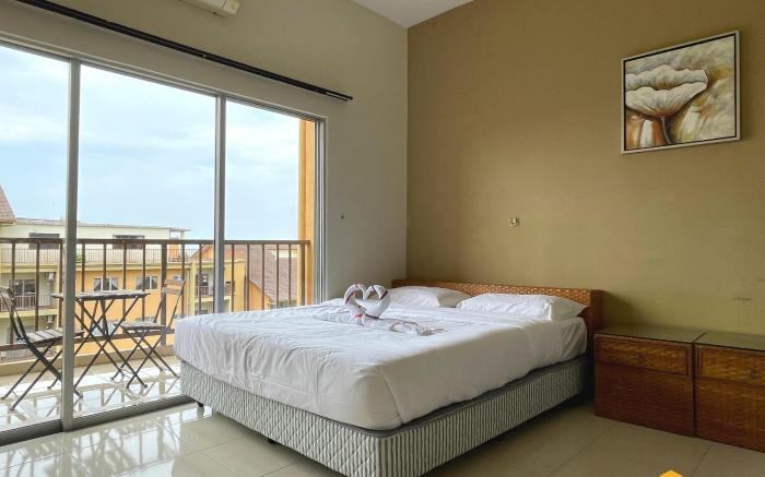 SeaView WiFi Studio | Gold Coast Morib [A3655]