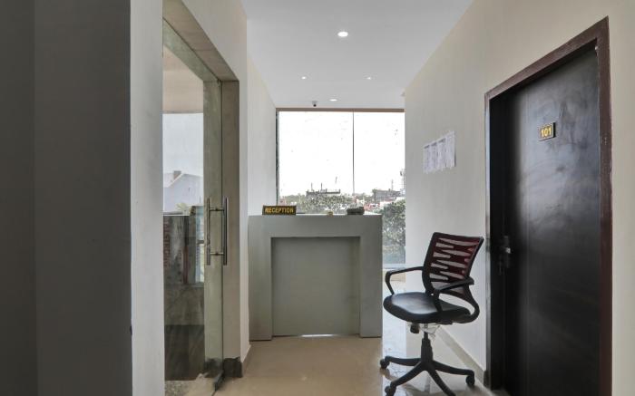 Hotel O Rudra Palace Near Phoenix United Lucknow