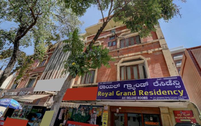 Hotel O Royal Grand Residency Near Lalbagh Botanical Garden