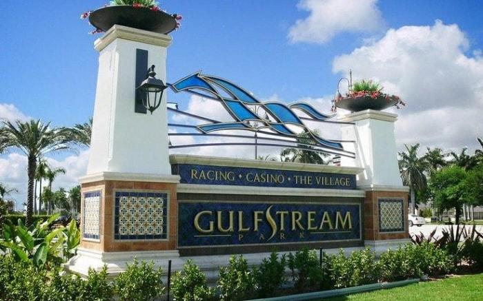 Hallandale Beach Studio | Pool | Near the beach