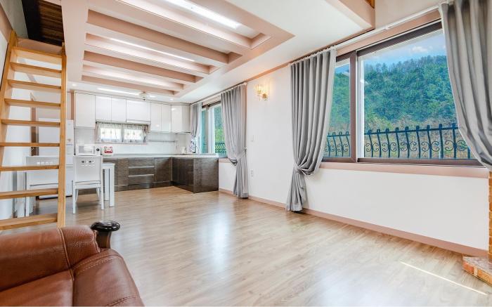 Gapyeong Maplein Pension