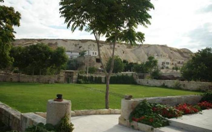 Melis Cave Hotel