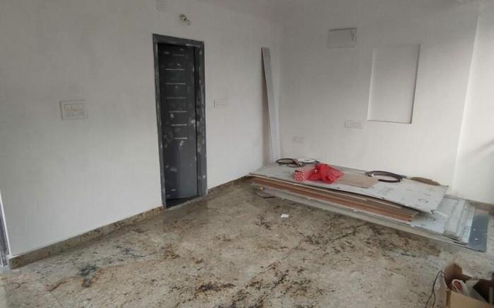 RVR Abode - Private Rooms with all facilities