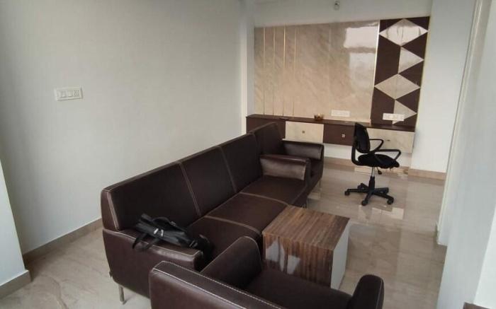 RVR Abode - Private Rooms with all facilities