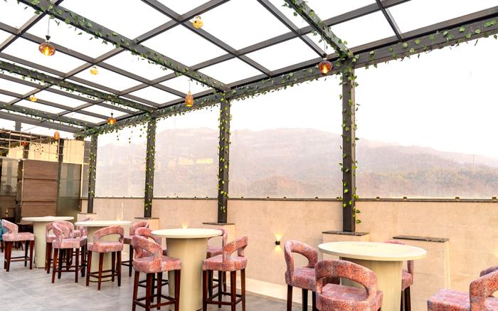 HOTEL HOLY VIVASA