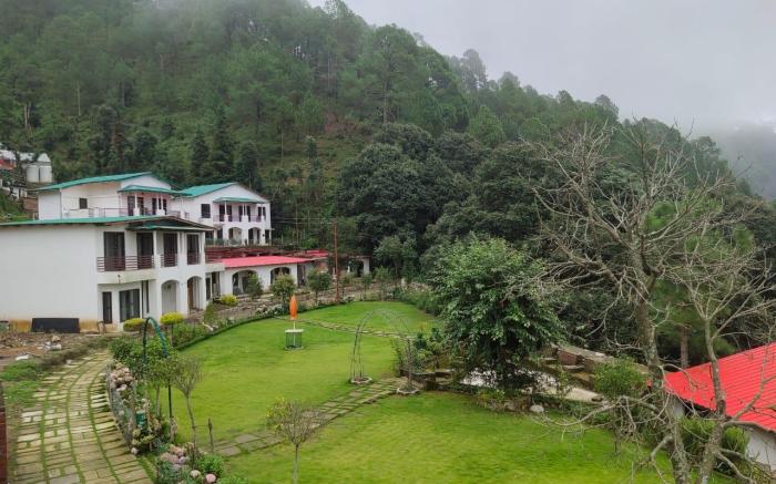 Just Naturals Wellness Resort Nainital