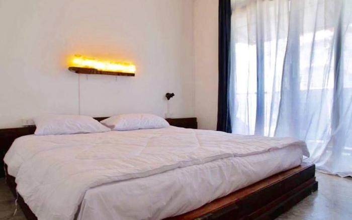 Klong House hostel & cafe