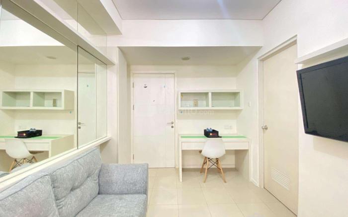 Minimalist Spacious 1BR at Parahyangan By Travelio