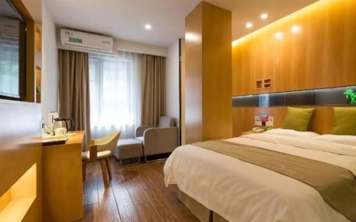 Vatica Xuzhou High Speed Railway Station Hotel