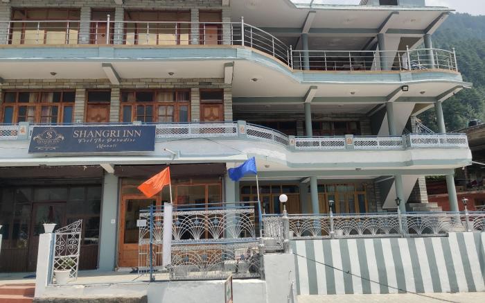 Shangri Inn