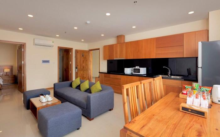 Maple Spacious 3 bedroom apartment with balcony