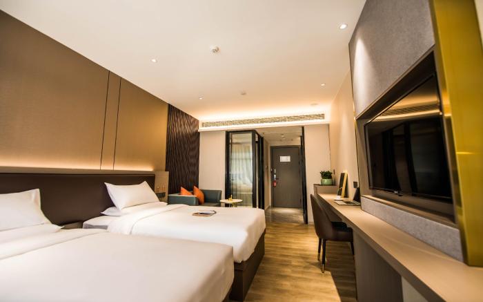 Elan Inn Bozhou Wanda Plaza People's Hospital