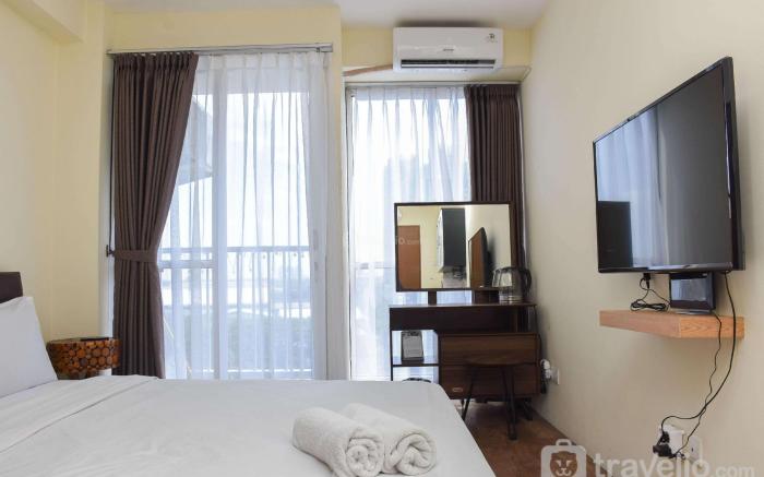 Nice Cozy Studio at Tifolia Apartment By Travelio