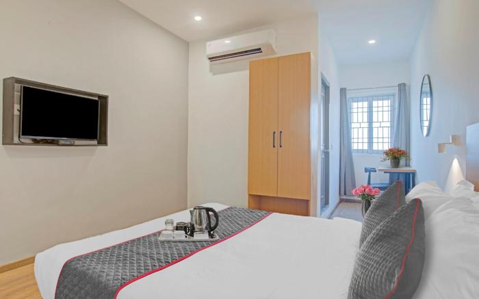 OYO Townhouse 1012 G-Cloud