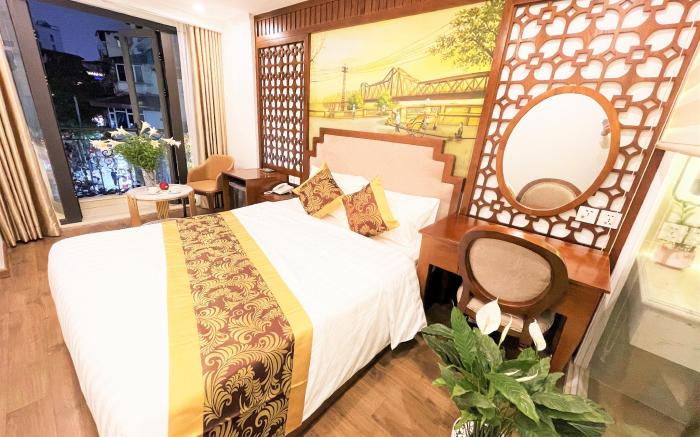 DE LA SOIE Hotel & Travel