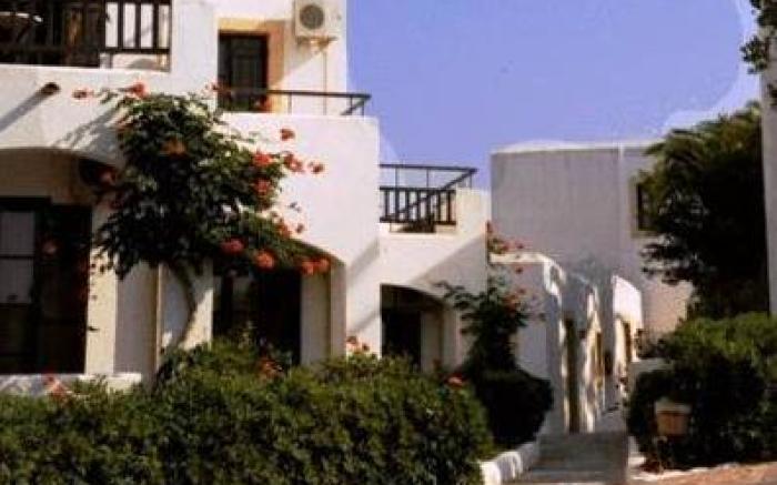Hersonissos Village Hotel & Bungalows