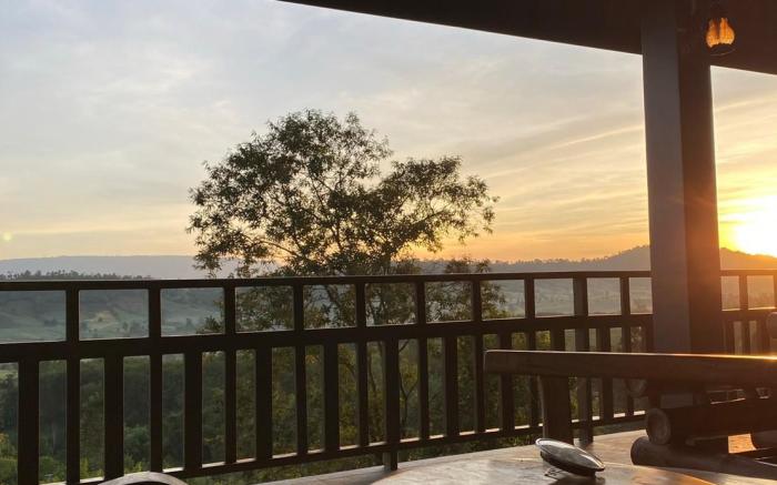 Phu Come Home Cliff Lodge & Homestay