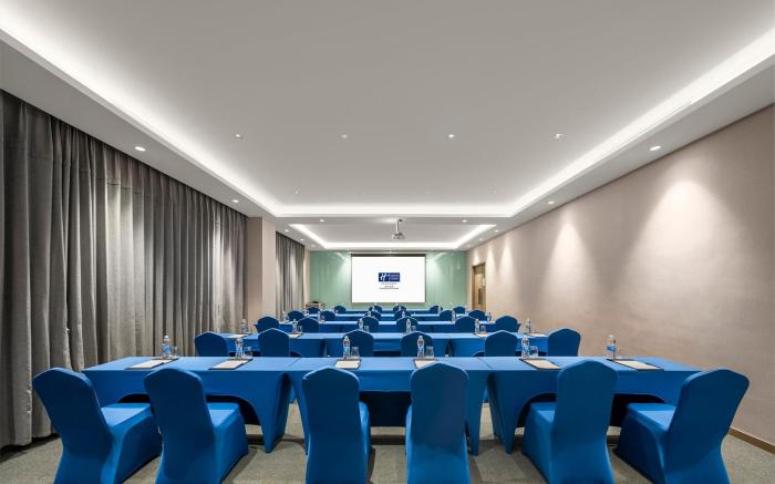 Holiday Inn Express Tengchong Hot Spring By IHG