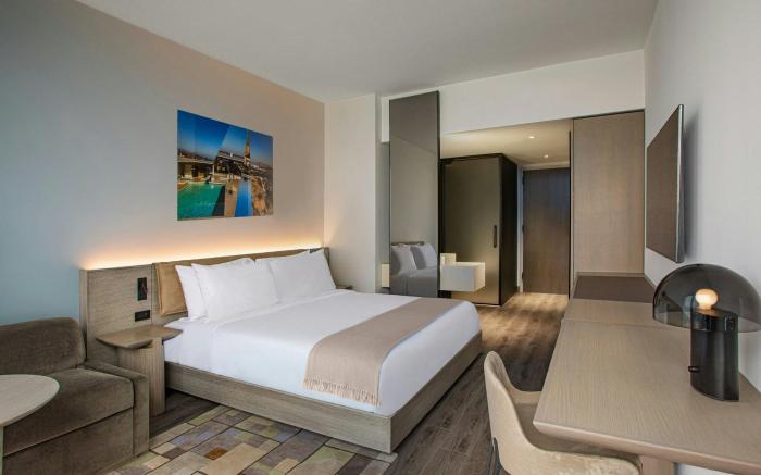 AC Hotel Downtown Los Angeles