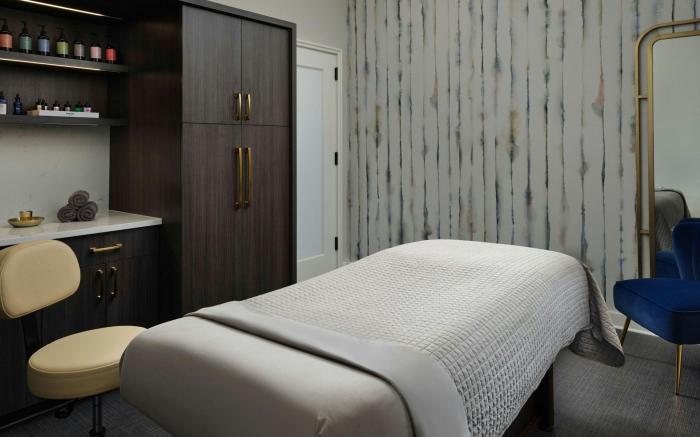 The Union Club Hotel at Purdue University, Autograph Collection