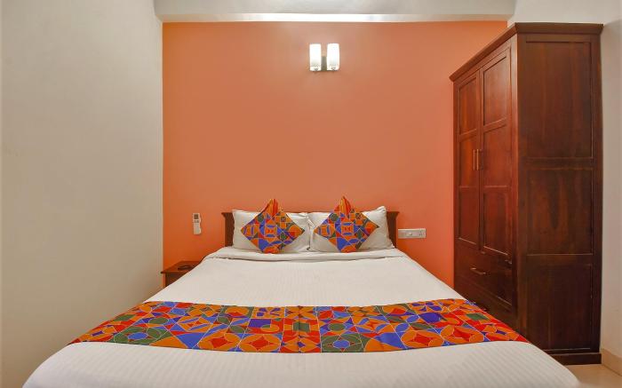 FabHotel Corner Courtyard - Nr Botanical Garden, Kondapur