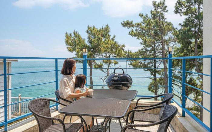 Yeosu Sea&Blue Family Pension
