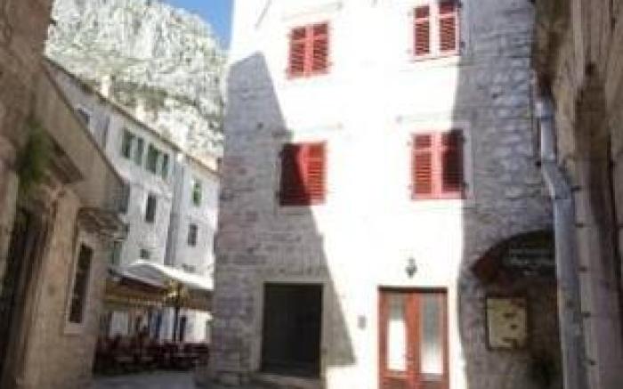 Hotel Rendez Vous
