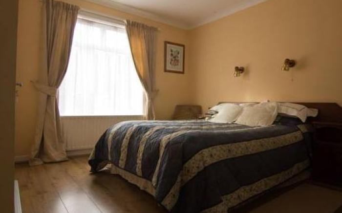 Coral Gables Guesthouse & Campsite