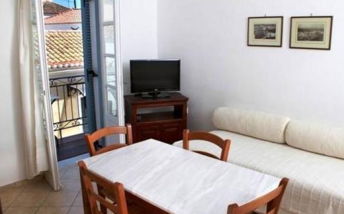 Guesthouse Niriides