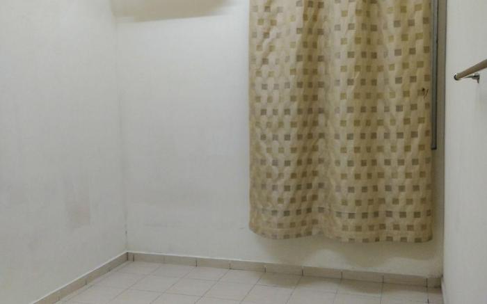 Ladang Homestay 2BR Pantai Batu Burok HSNZ