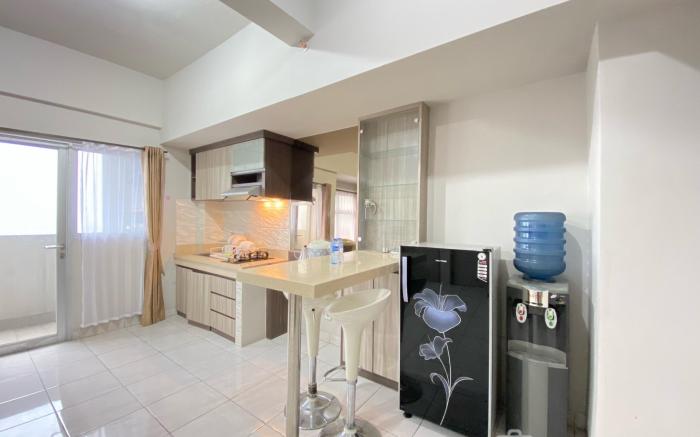 Spacious & Homey 2BR Newton Residence By Travelio